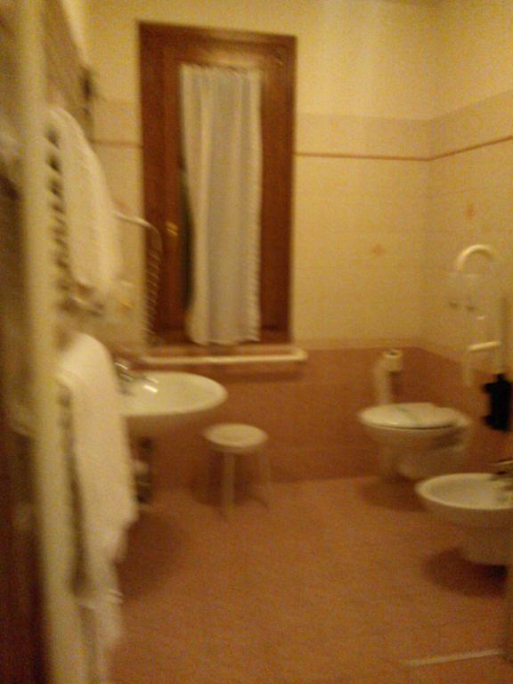 Locanda-Trattoria Al Rio Cinto Euganeo Pokoj fotografie